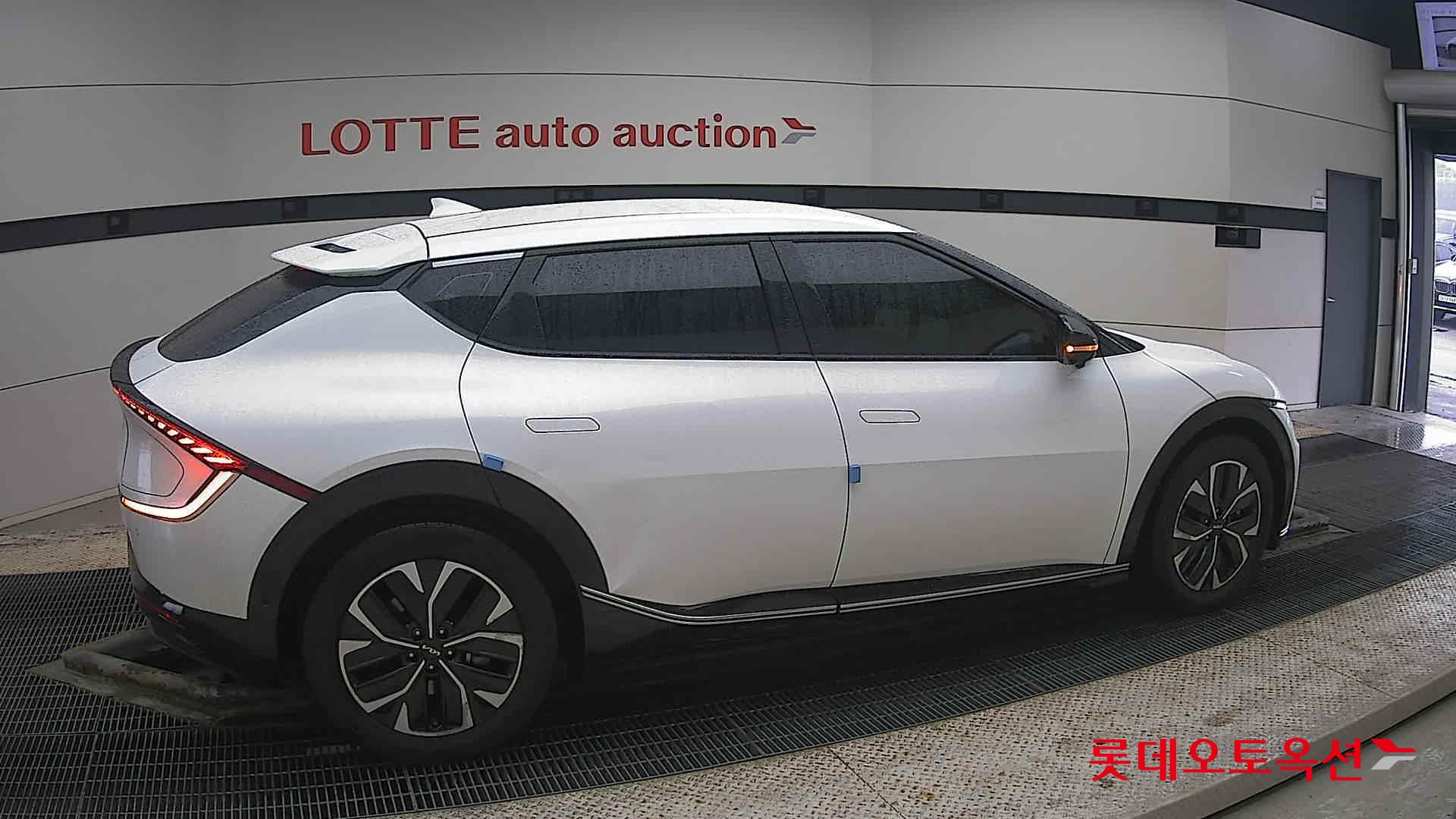 Kia EV6 id 3809993 из Кореи 18