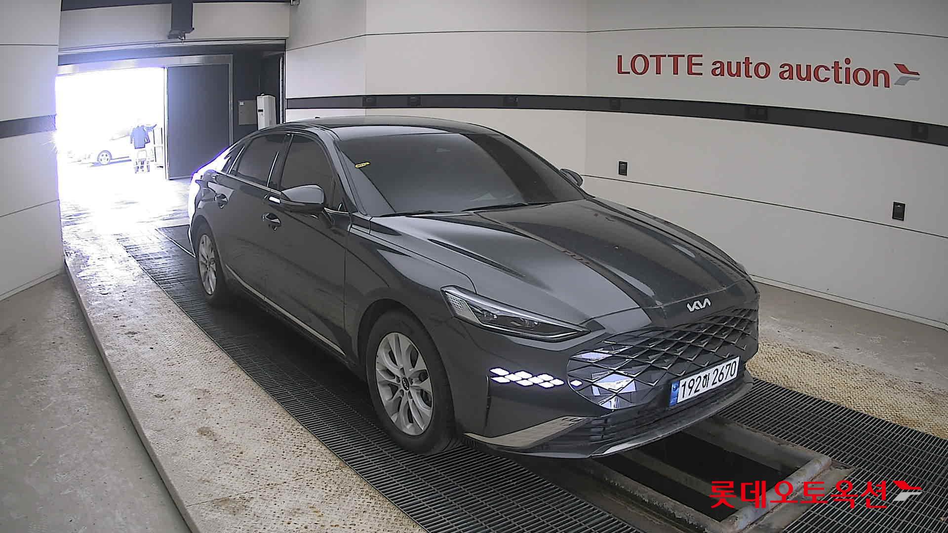 Kia K8 2023 Interstellagray из Кореи, фото 2