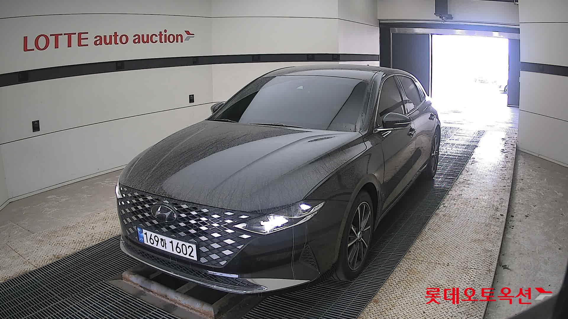 Hyundai Grandeur 2022 Midnight Black Pearl из Кореи