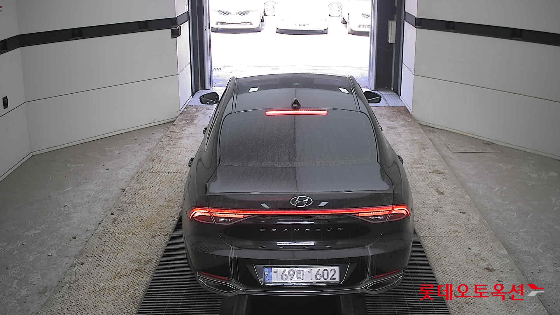 Hyundai Grandeur 2022 Midnight Black Pearl из Кореи, фото 5