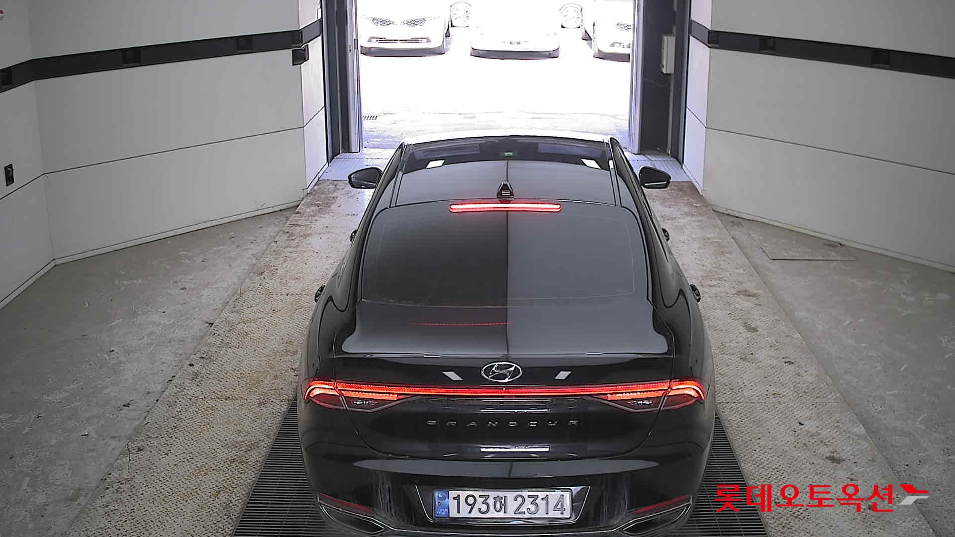 Hyundai Grandeur 2022 Midnight Black Pearl из Кореи, фото 5