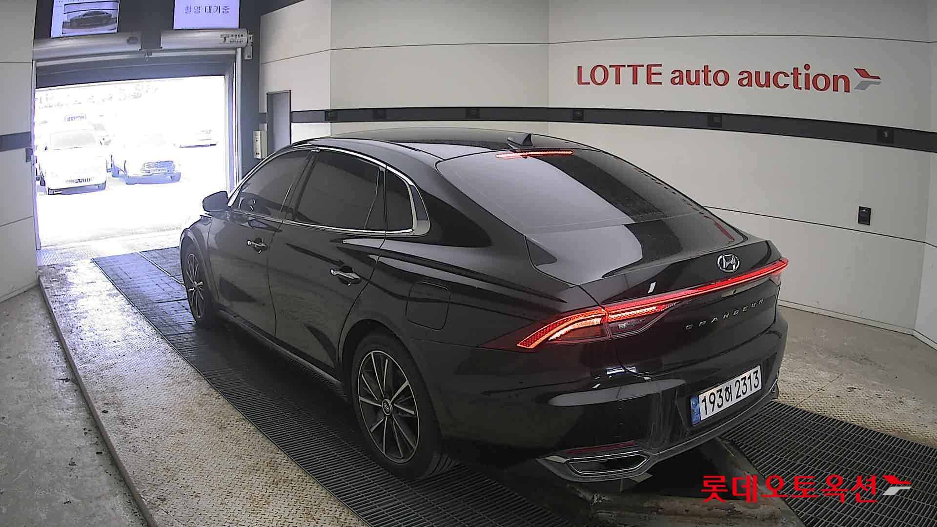 Hyundai Grandeur 2022 Midnight Black Pearl из Кореи, фото 6