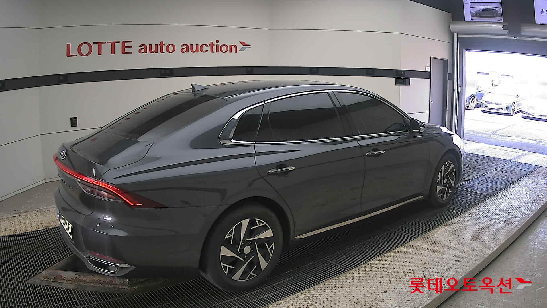 Hyundai Grandeur Hybrid id 3803644 из Кореи 19