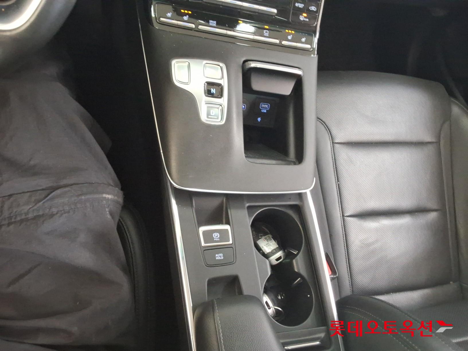 Hyundai Grandeur Hybrid id 3803644 из Кореи 31