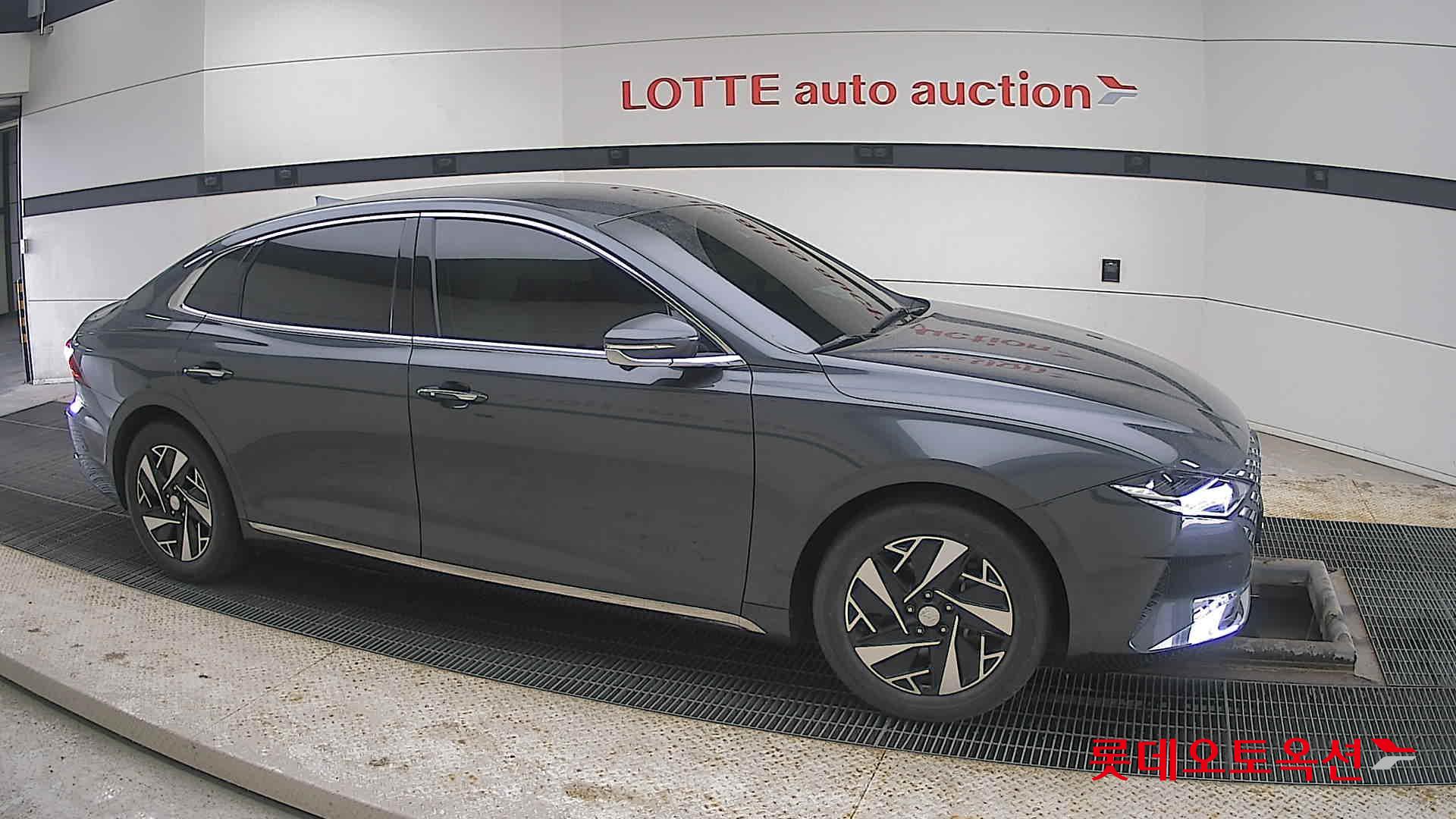 Hyundai Grandeur Hybrid id 3803705 из Кореи 17