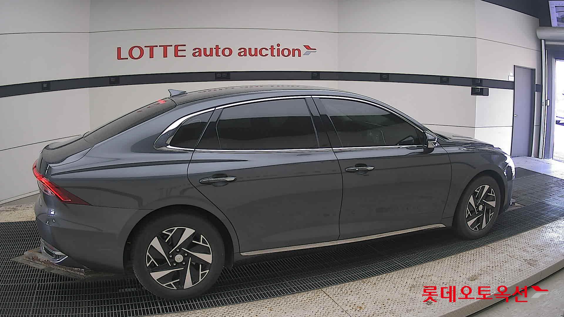 Hyundai Grandeur Hybrid id 3803705 из Кореи 18