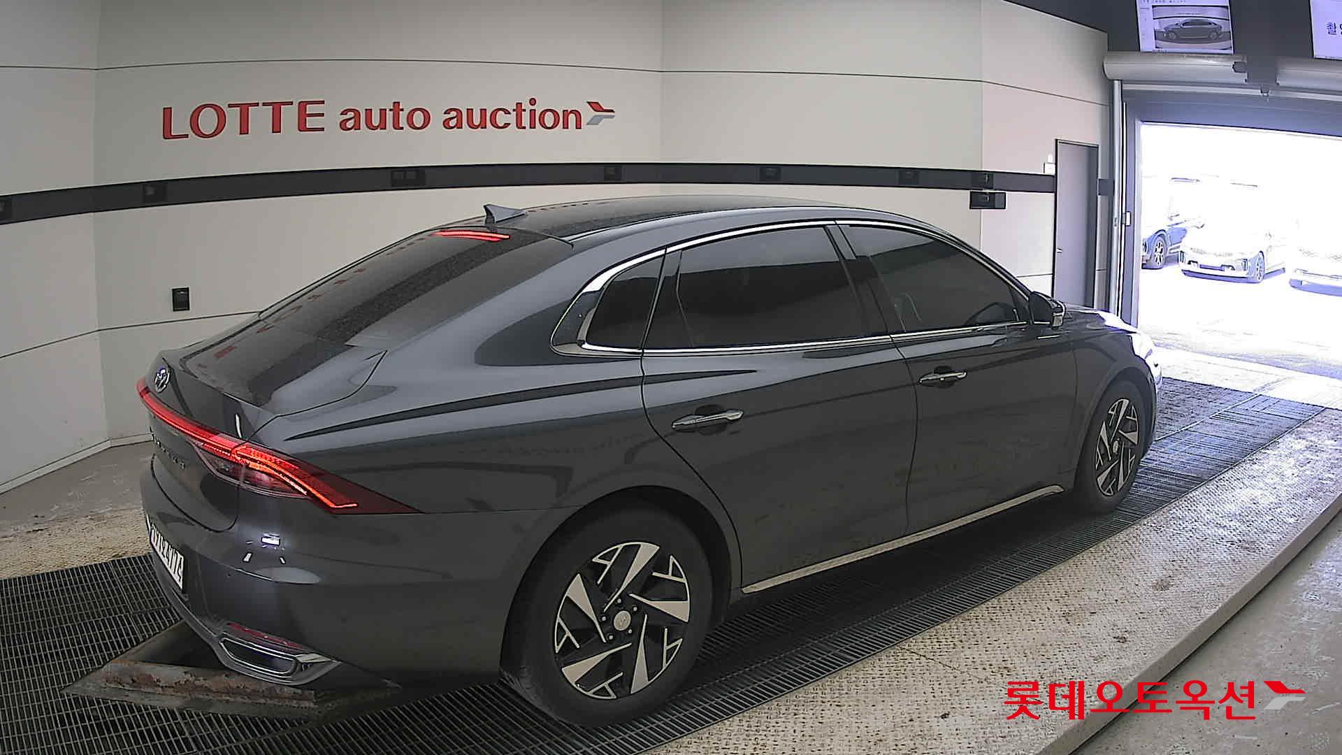 Hyundai Grandeur Hybrid id 3803705 из Кореи 19