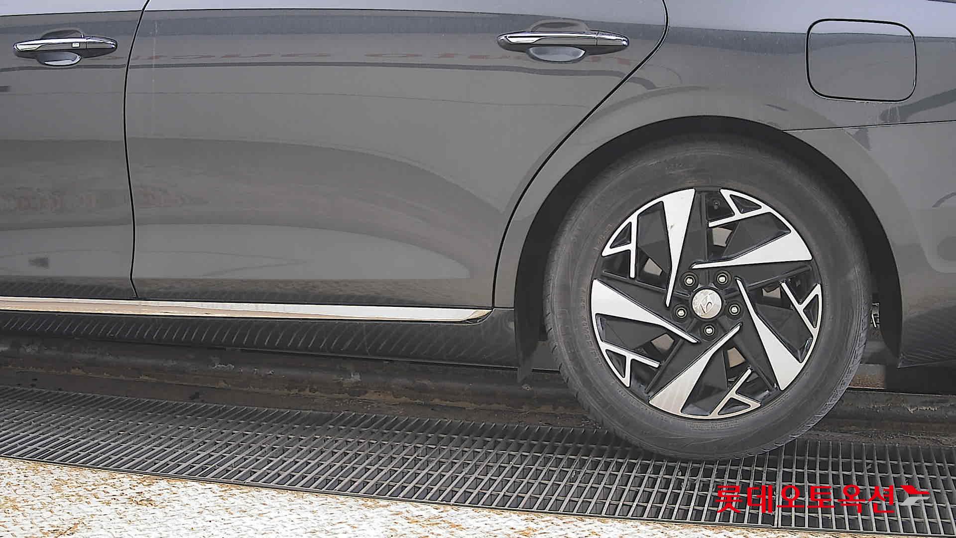 Hyundai Grandeur Hybrid id 3803705 из Кореи 22