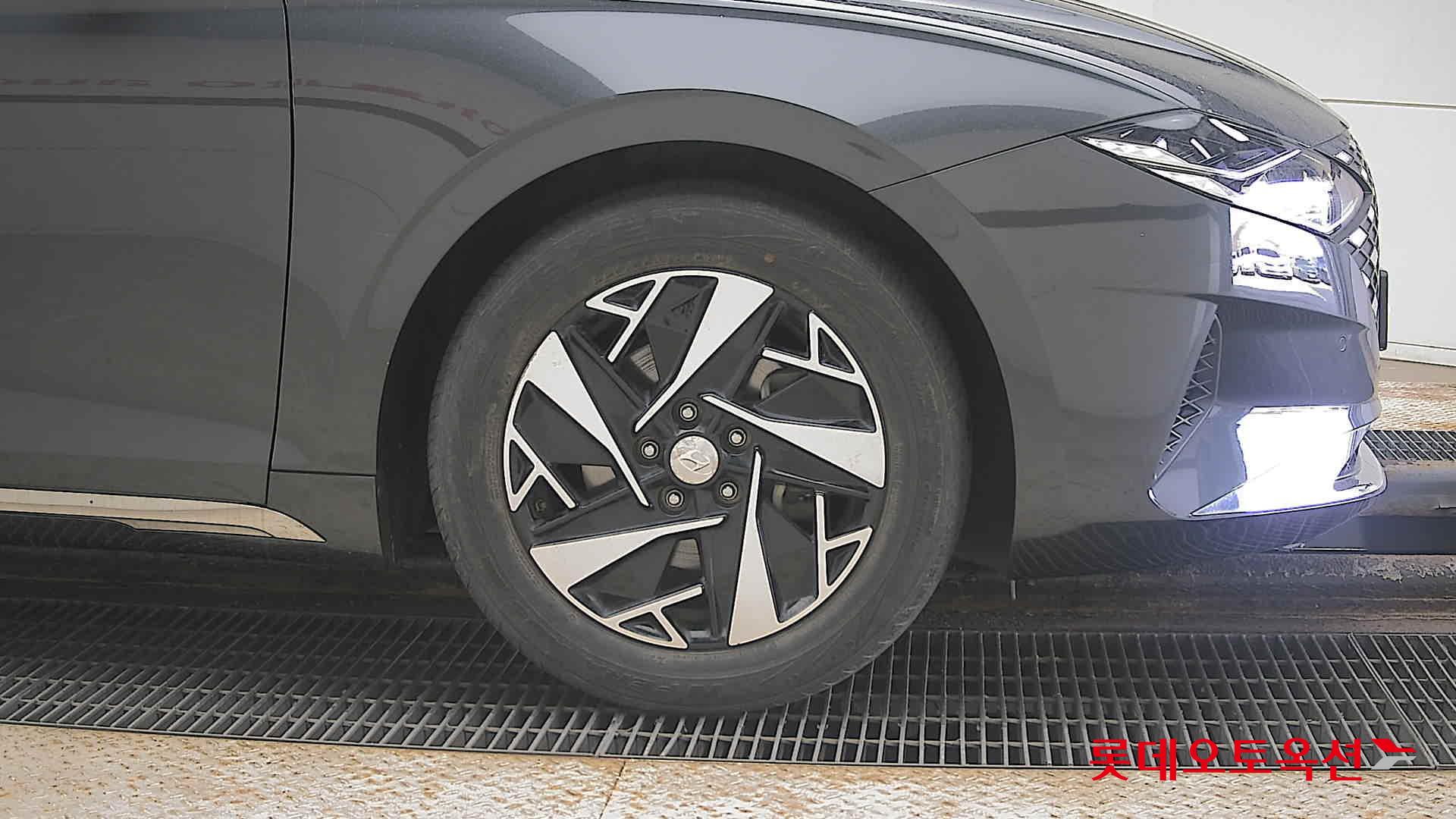 Hyundai Grandeur Hybrid id 3803705 из Кореи 23