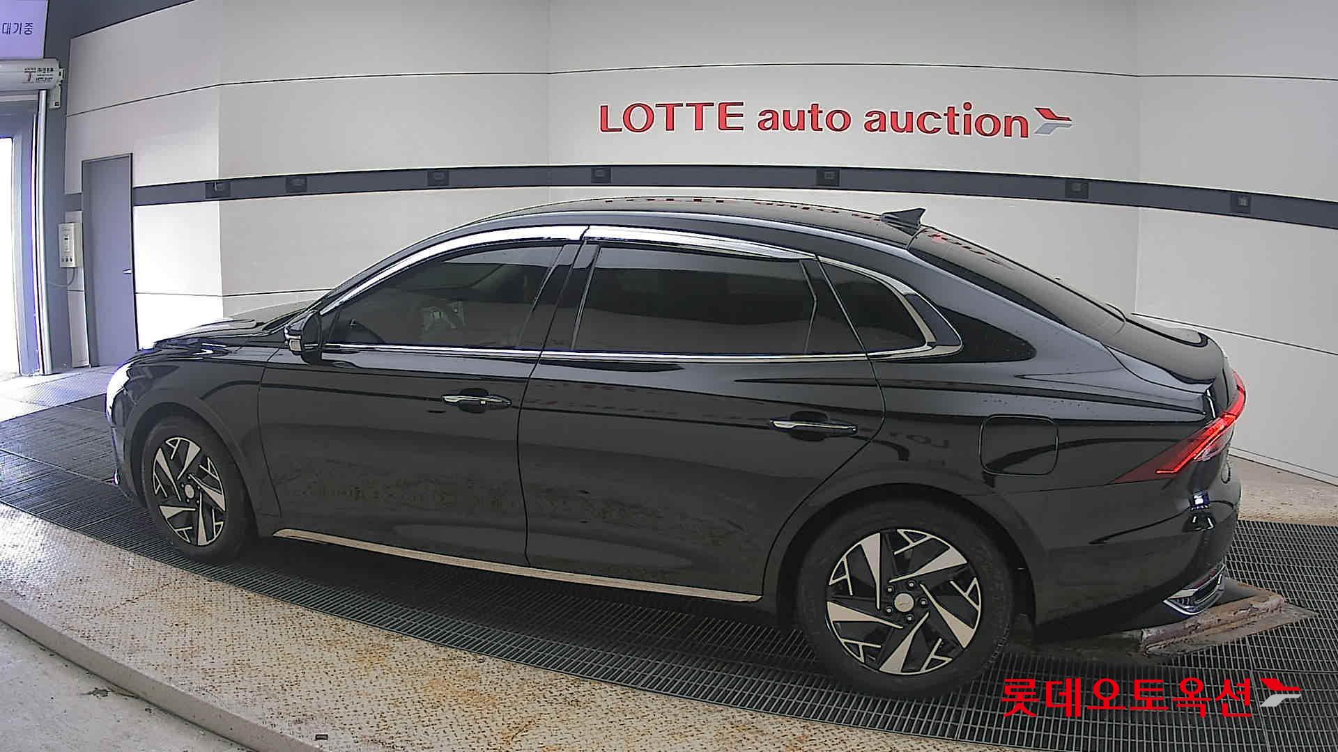 Hyundai Grandeur Hybrid id 3803685 из Кореи 11