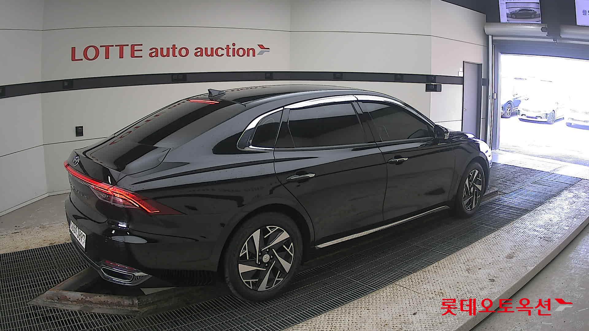 Hyundai Grandeur Hybrid id 3803685 из Кореи 19