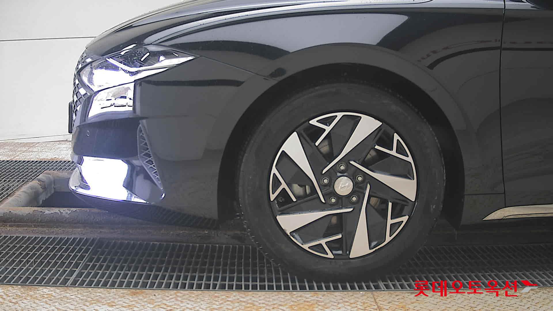 Hyundai Grandeur Hybrid id 3803685 из Кореи 21