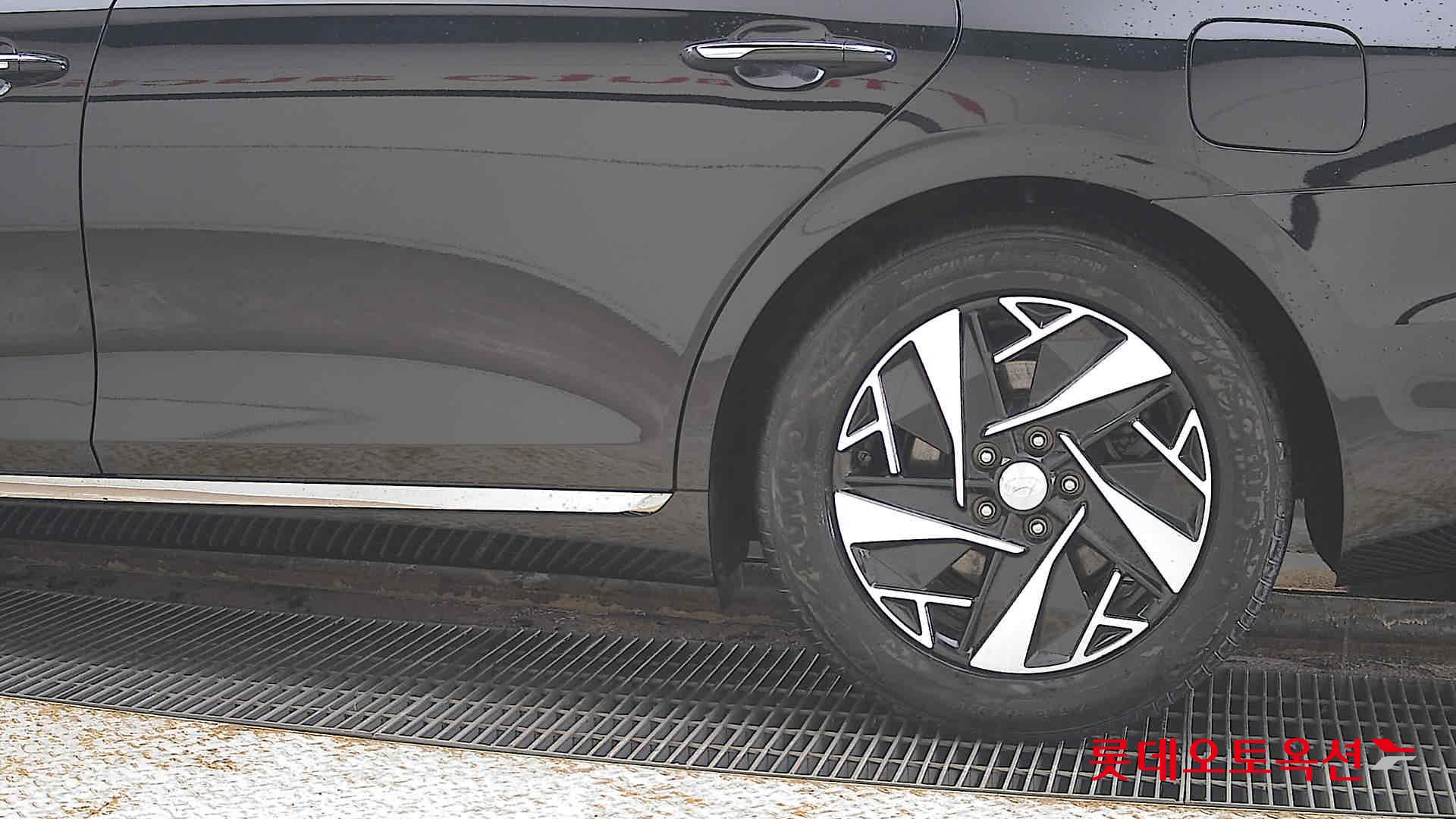 Hyundai Grandeur Hybrid id 3803685 из Кореи 22