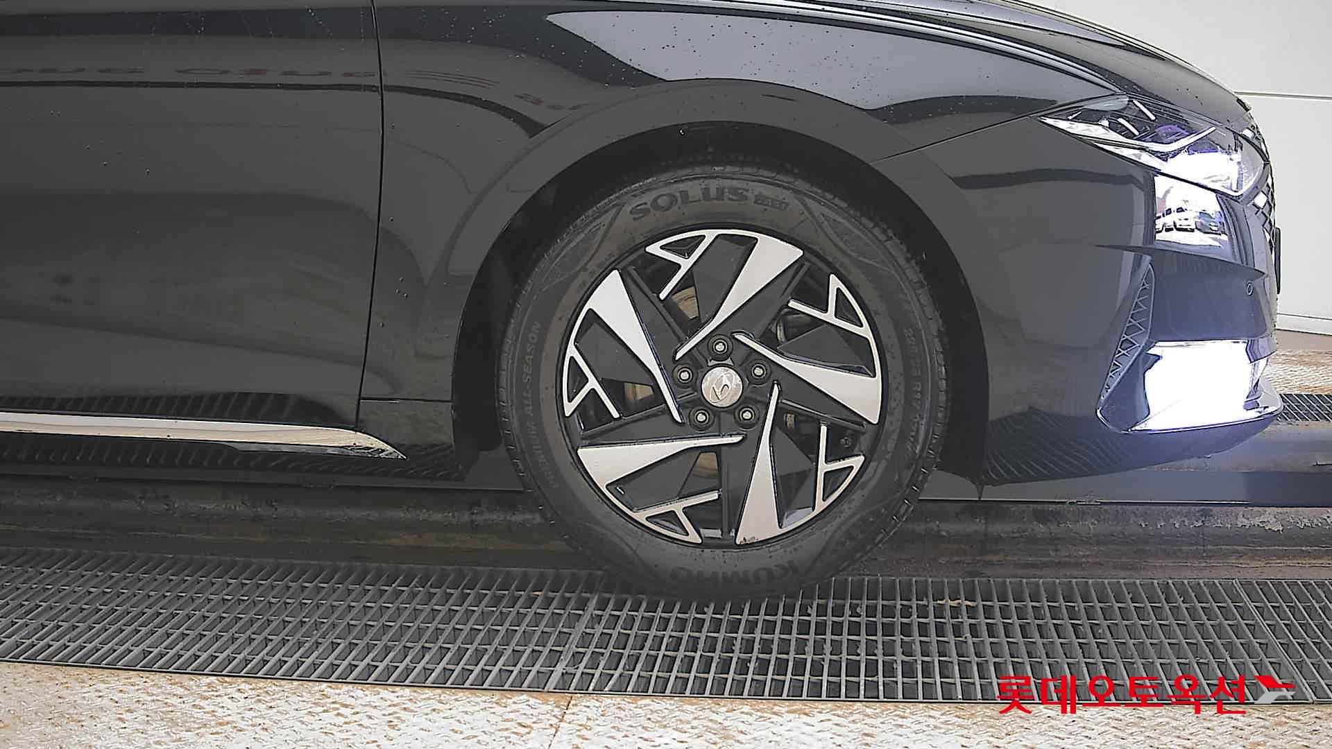 Hyundai Grandeur Hybrid id 3803685 из Кореи 23