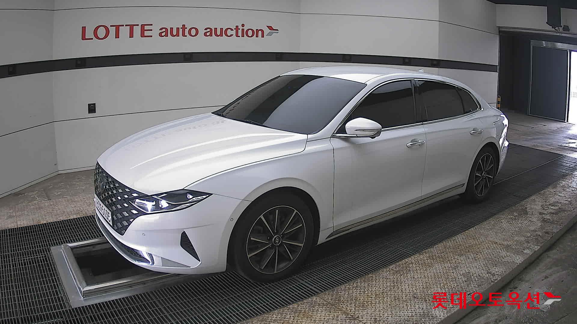 هيونداي أزيرا