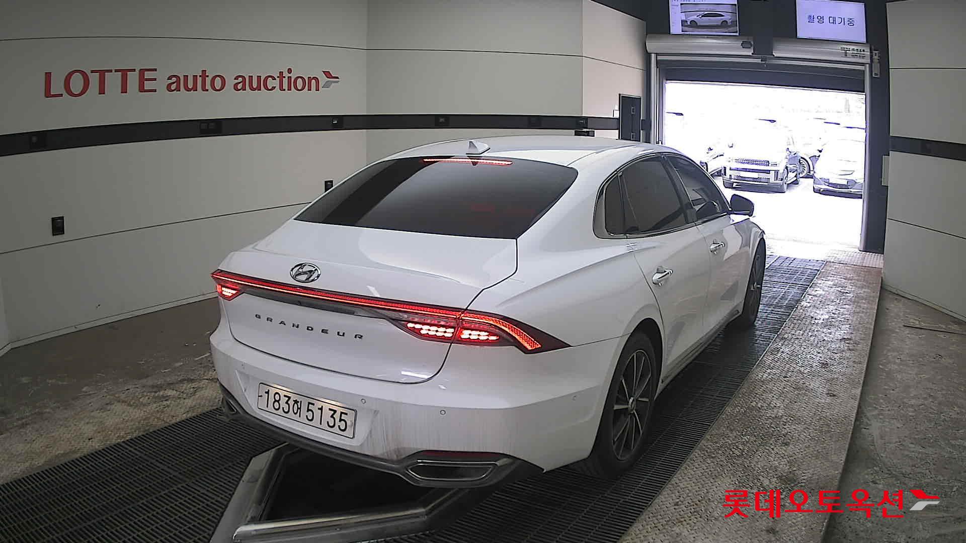 هيونداي أزيرا