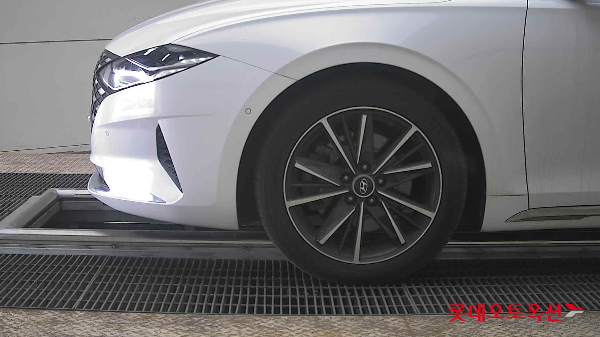 هيونداي أزيرا