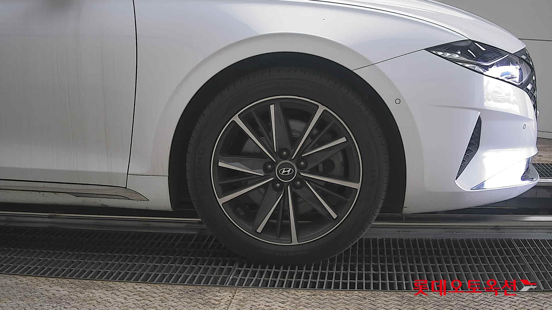 هيونداي أزيرا