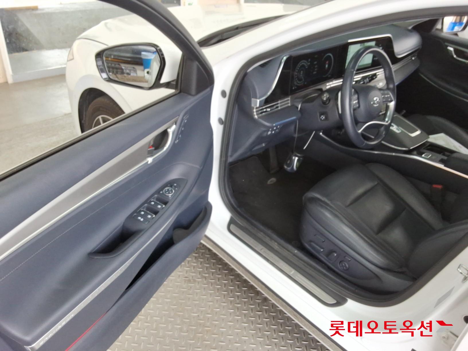 هيونداي أزيرا