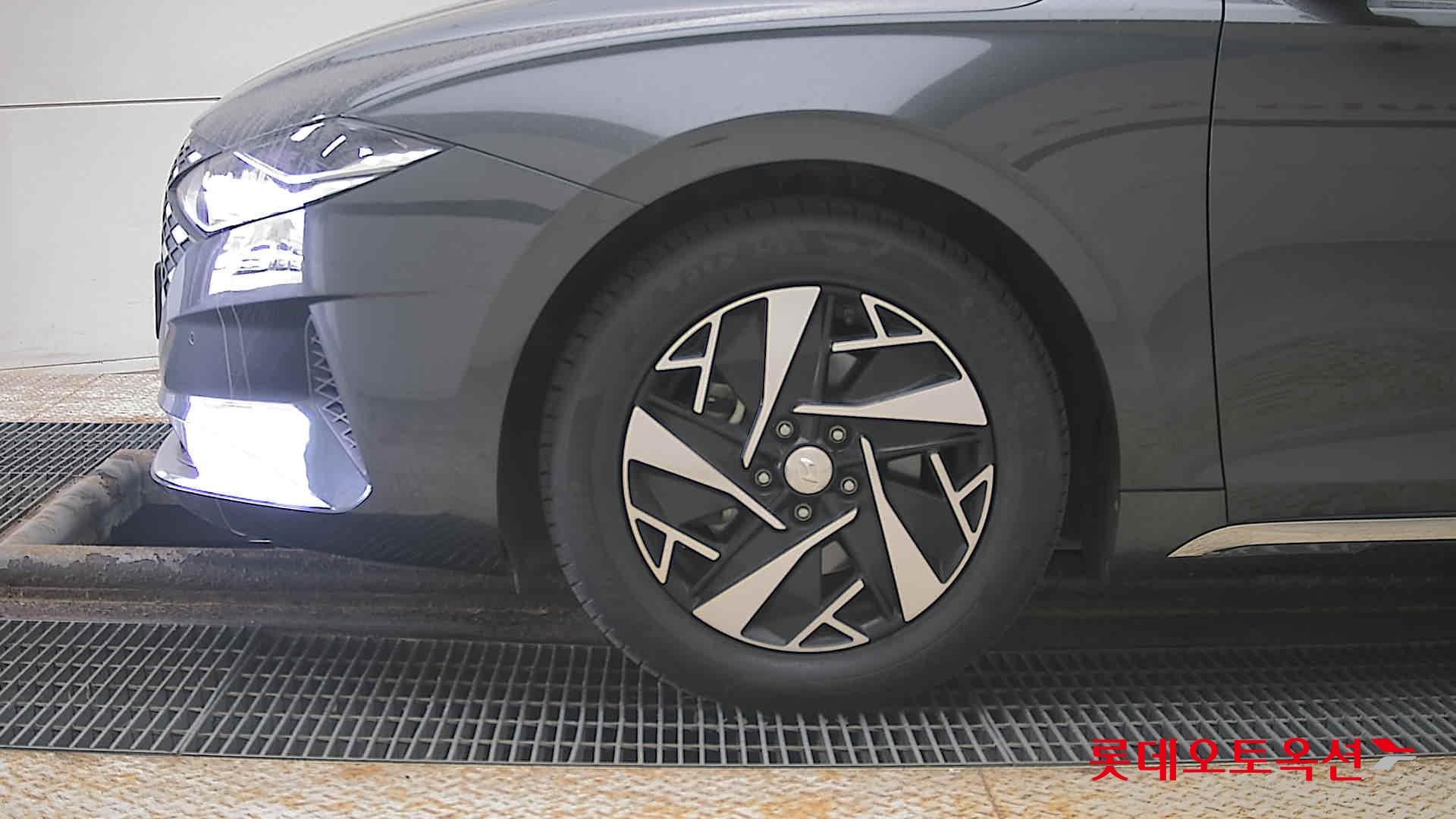 Hyundai Grandeur Hybrid id 3803648 из Кореи 21