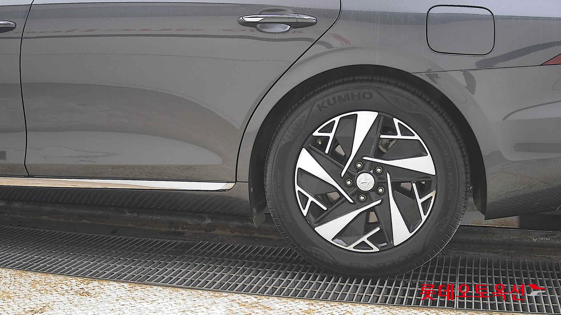 Hyundai Grandeur Hybrid id 3803648 из Кореи 22