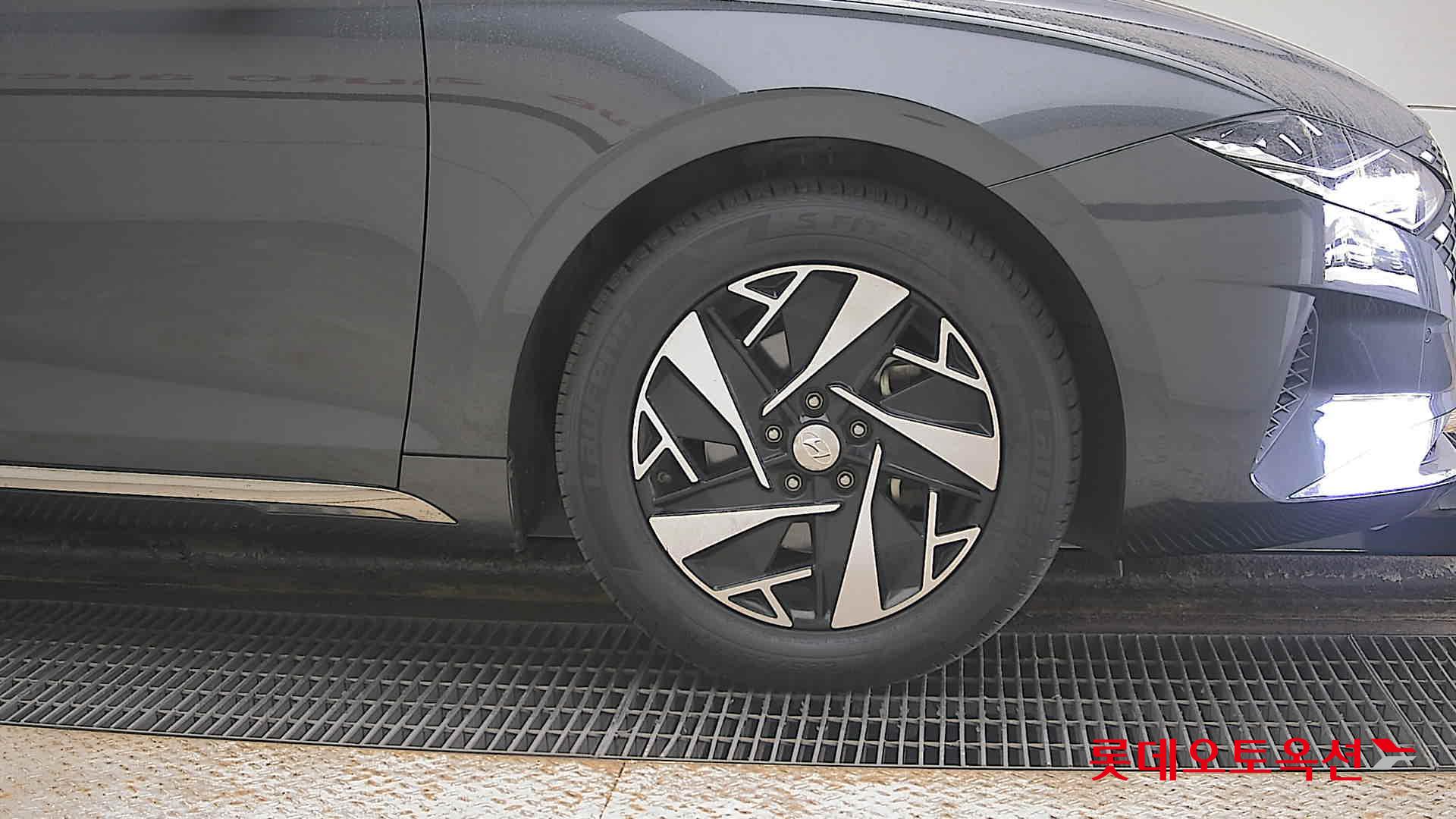 Hyundai Grandeur Hybrid id 3803648 из Кореи 23