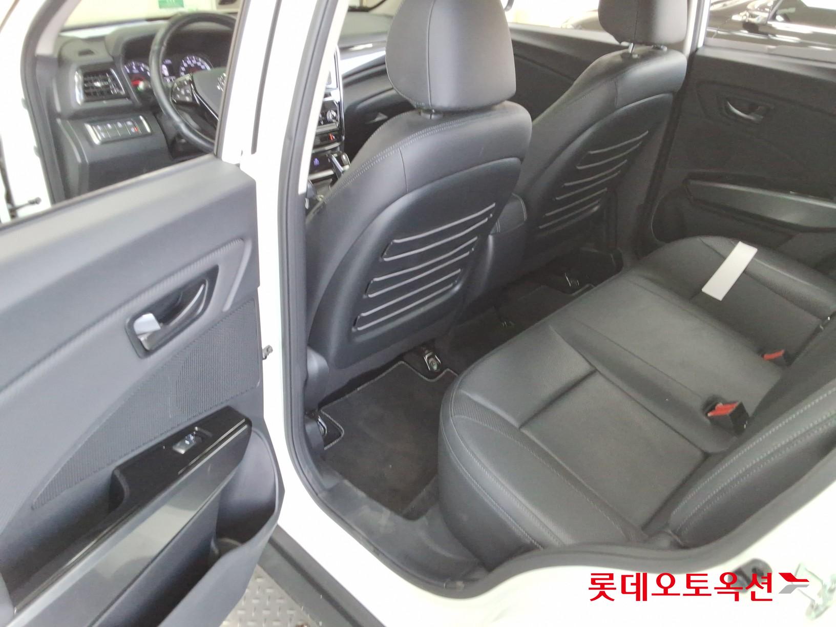 SsangYong Tivoli id 3803845 из Кореи 36