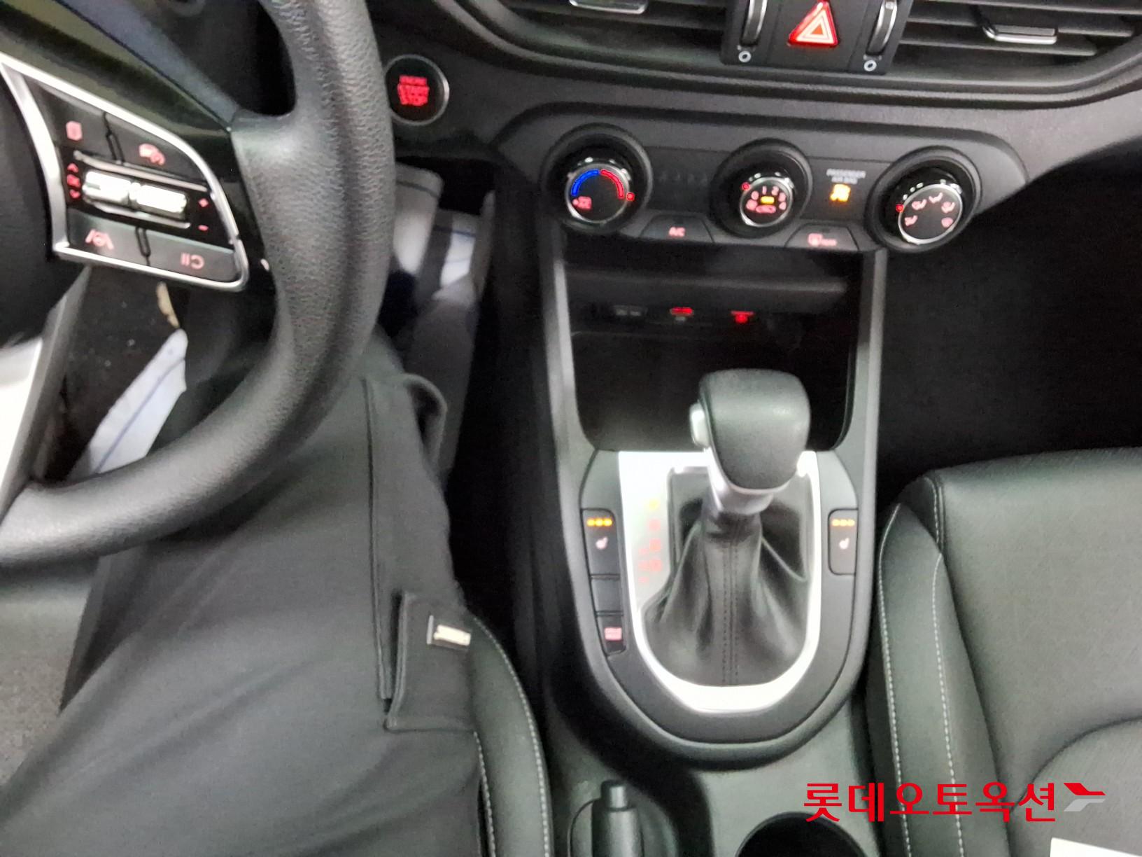 Kia K3 id 3809920 из Кореи 32