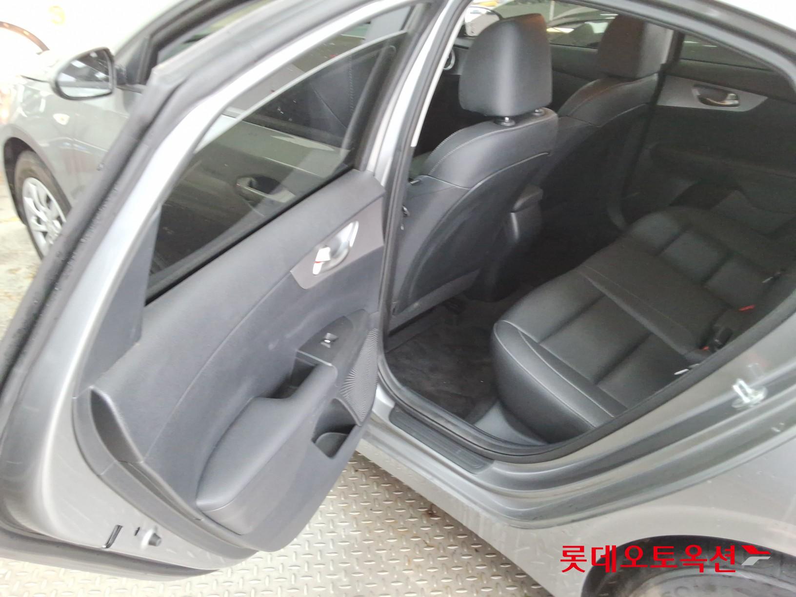 Kia K3 id 3809920 из Кореи 36