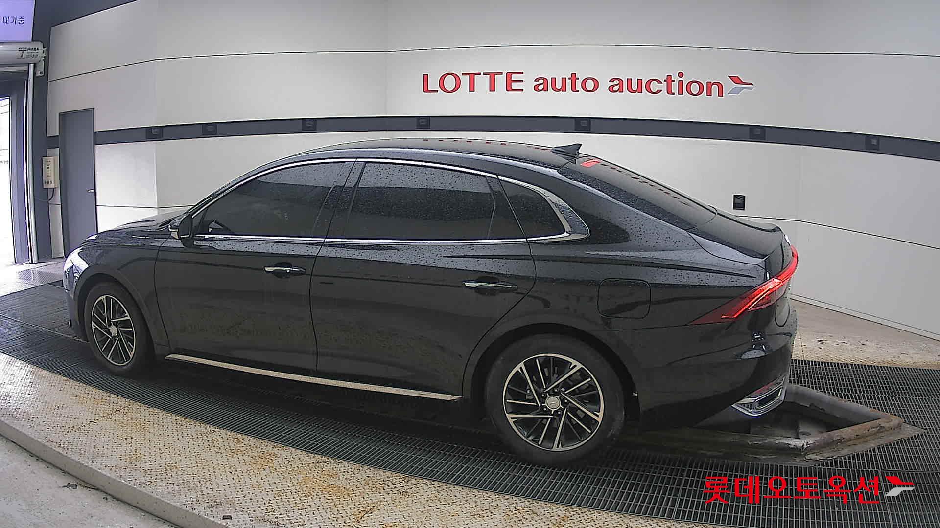 Hyundai Grandeur id 3809891 из Кореи 11