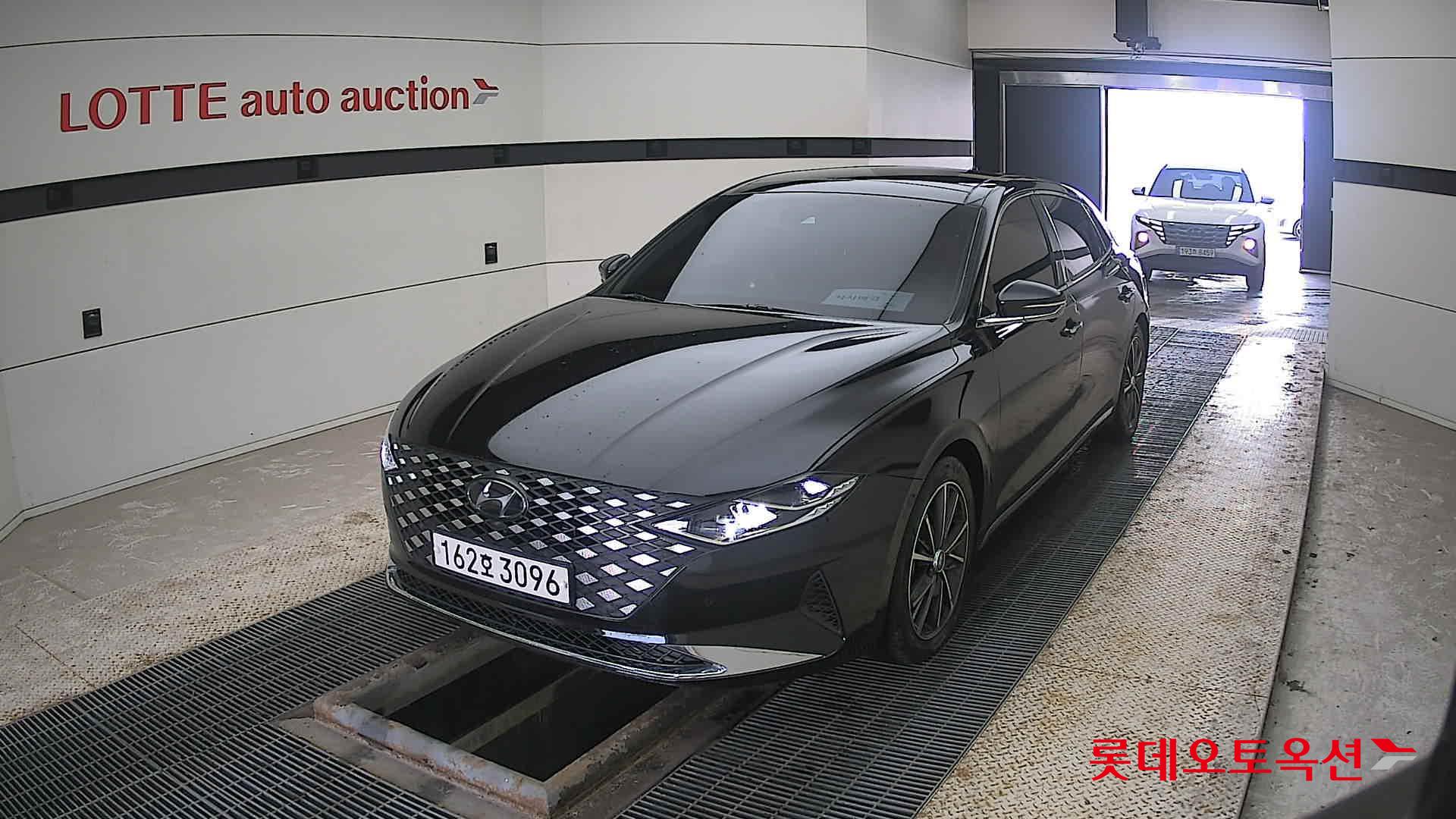 Hyundai Grandeur 2021 Midnight Black из Кореи