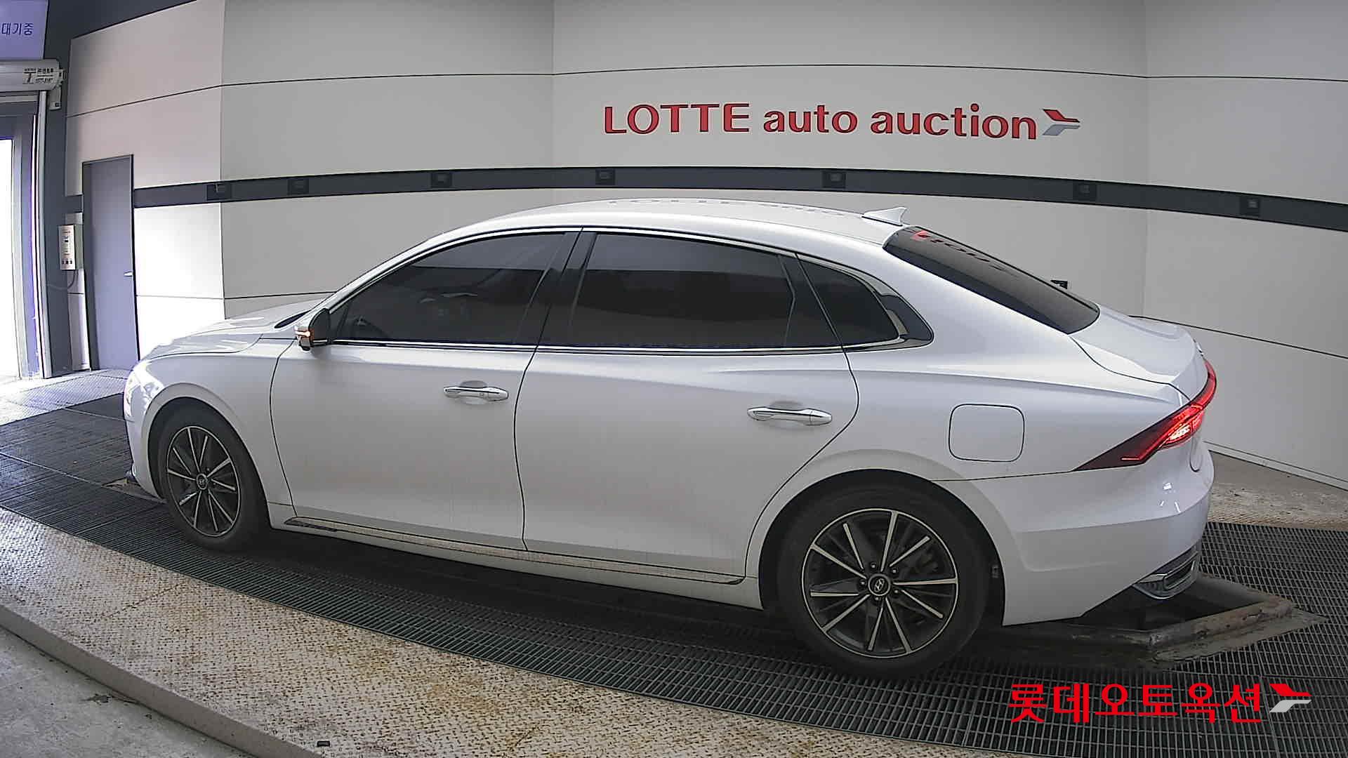 Hyundai Grandeur id 3803656 из Кореи 11