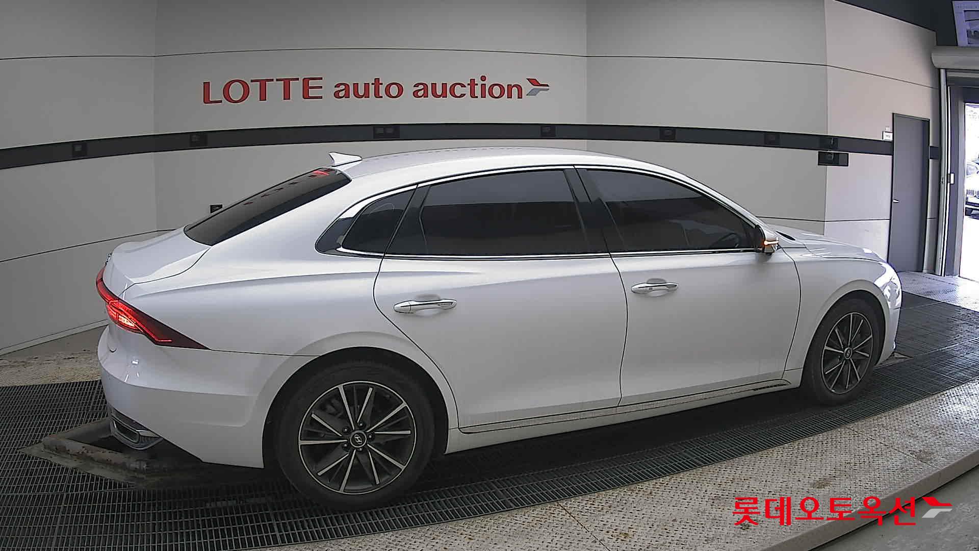 Hyundai Grandeur id 3803656 из Кореи 18