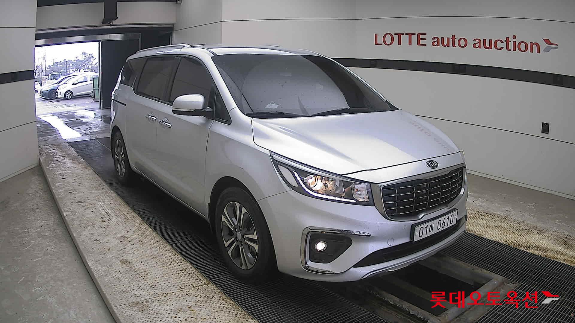 Kia Carnival 2019 Silky Silver из Кореи, фото 2