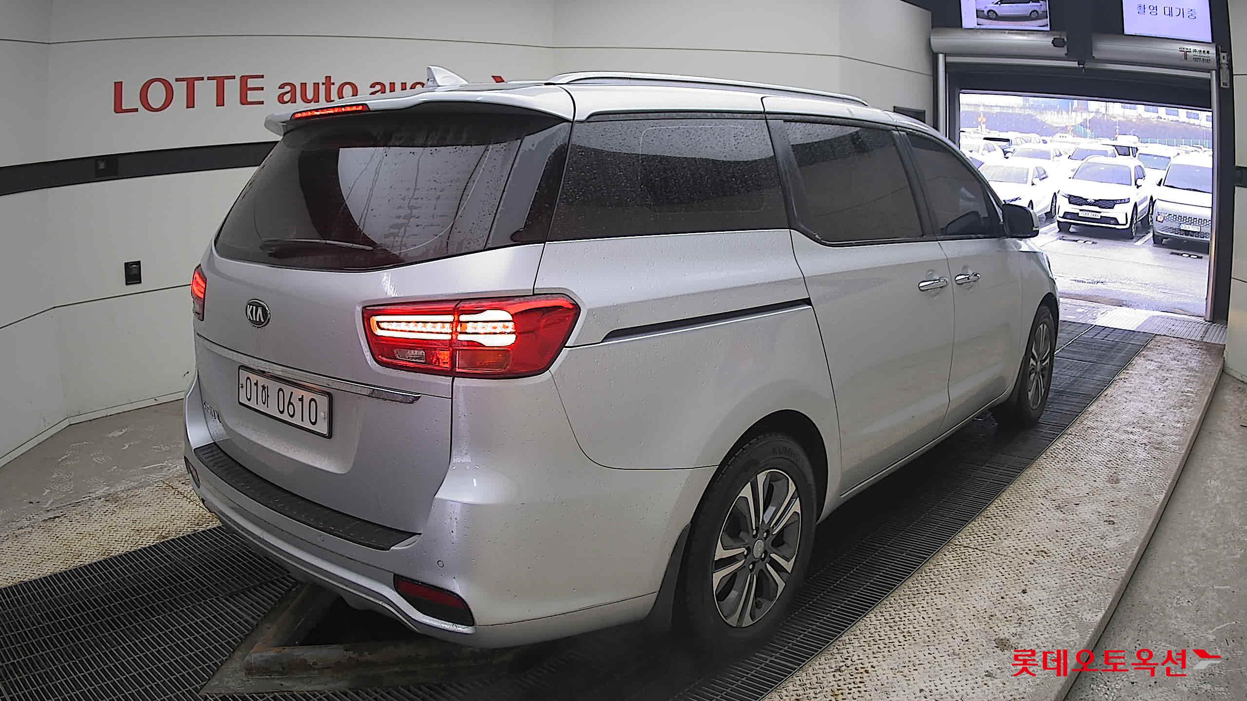 Kia Carnival 2019 Silky Silver из Кореи, фото 4