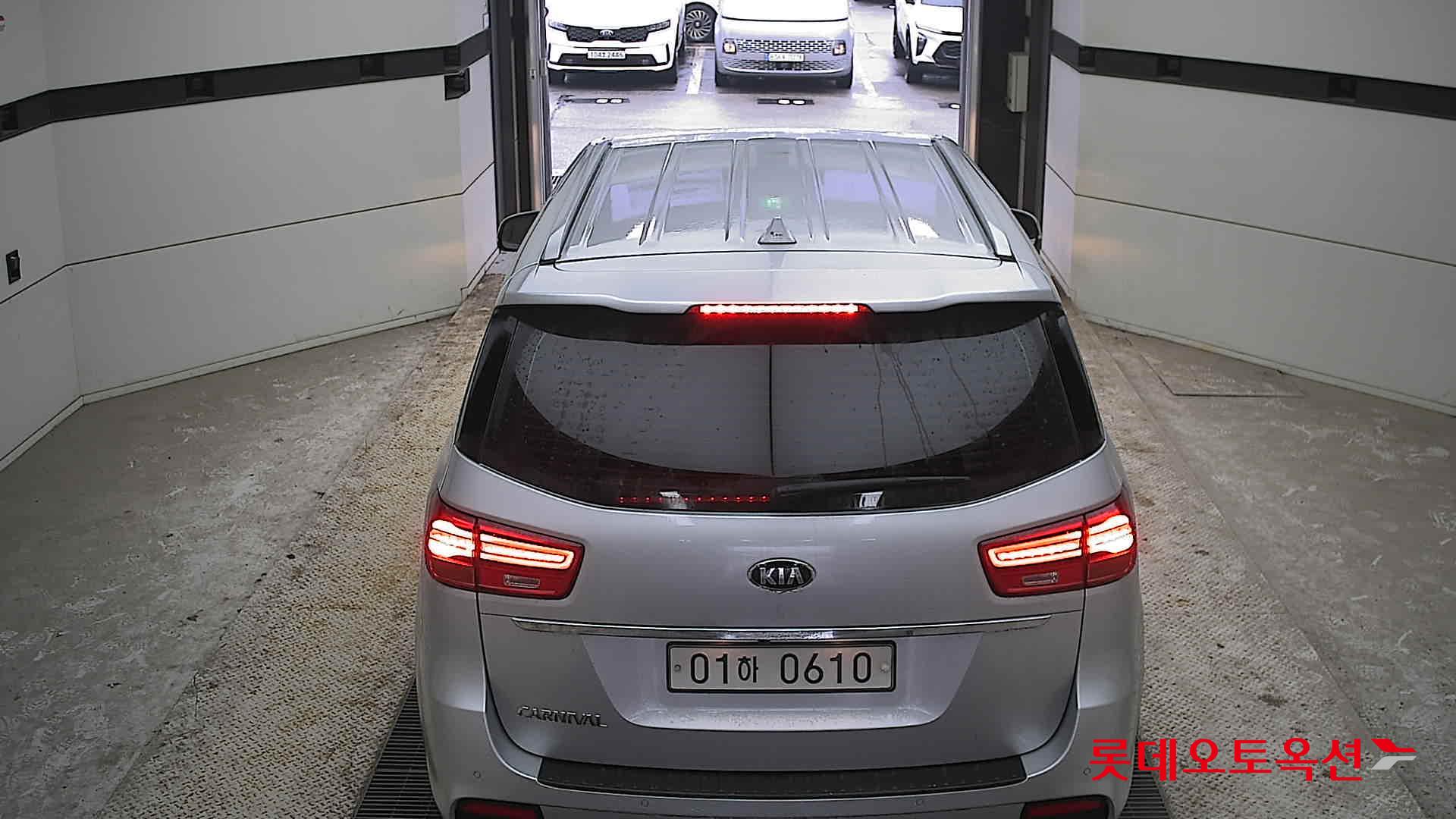 Kia Carnival 2019 Silky Silver из Кореи, фото 5