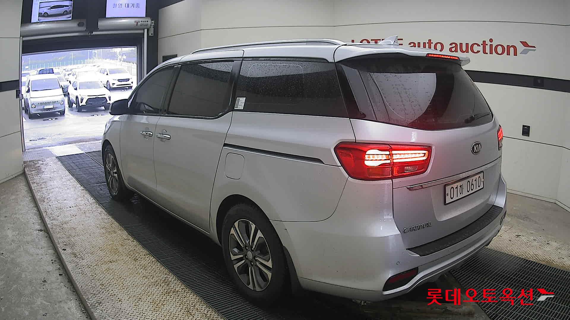 Kia Carnival 2019 Silky Silver из Кореи, фото 6