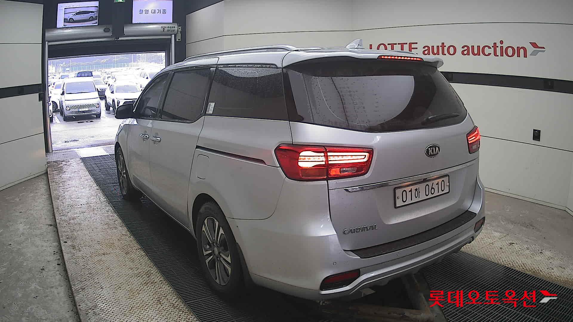 Kia Carnival id 3809969 из Кореи 9