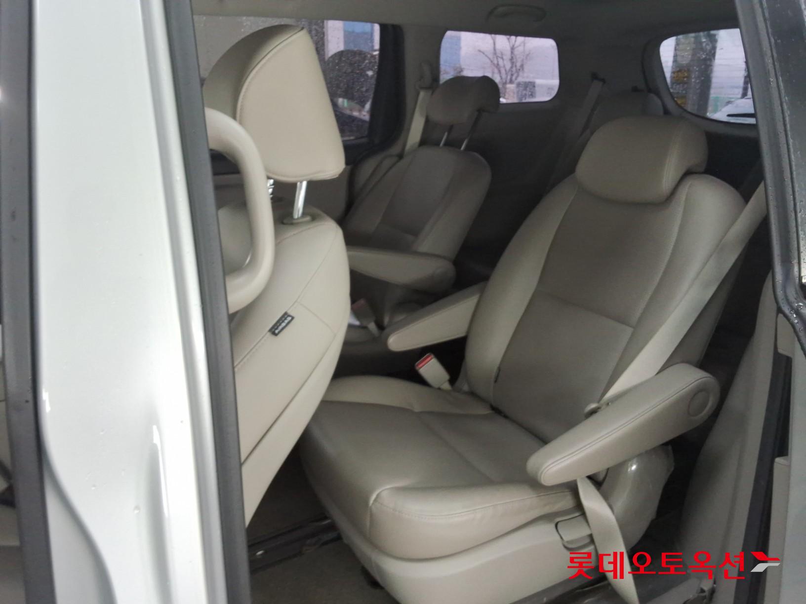 Kia Carnival id 3809969 из Кореи 35