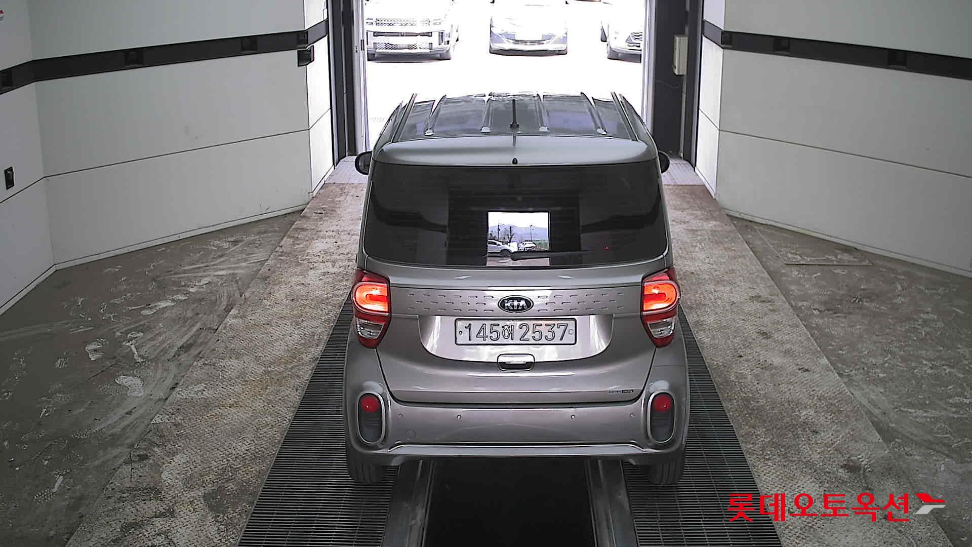 Kia Ray - 17