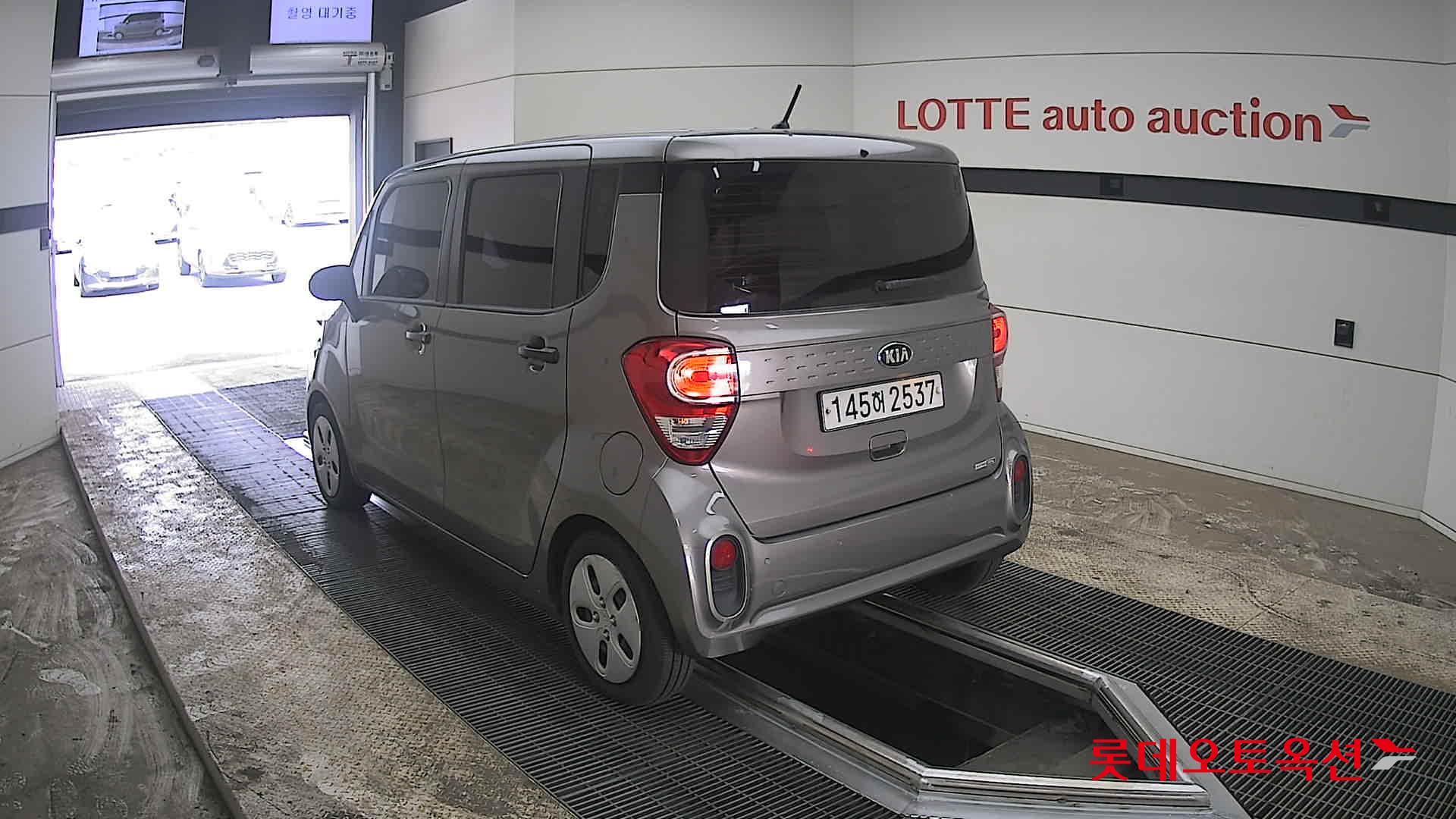 Kia Ray - 4