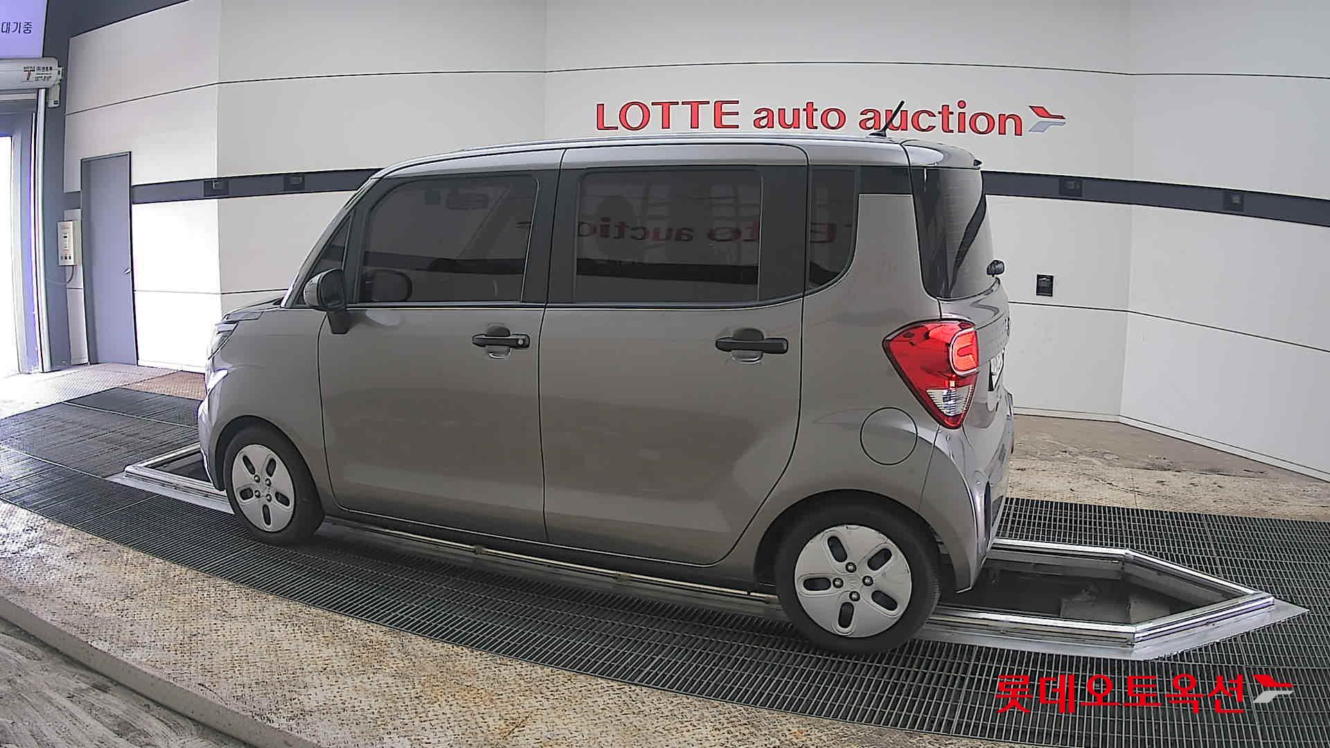 Kia Ray - 14