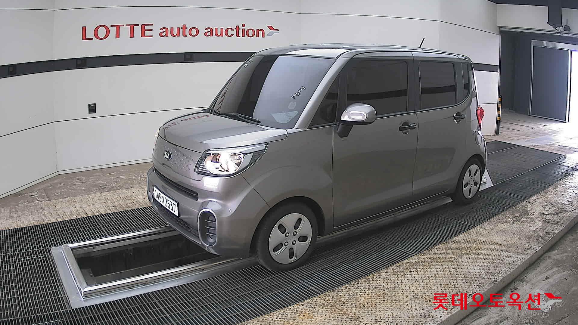 Kia Ray - 11