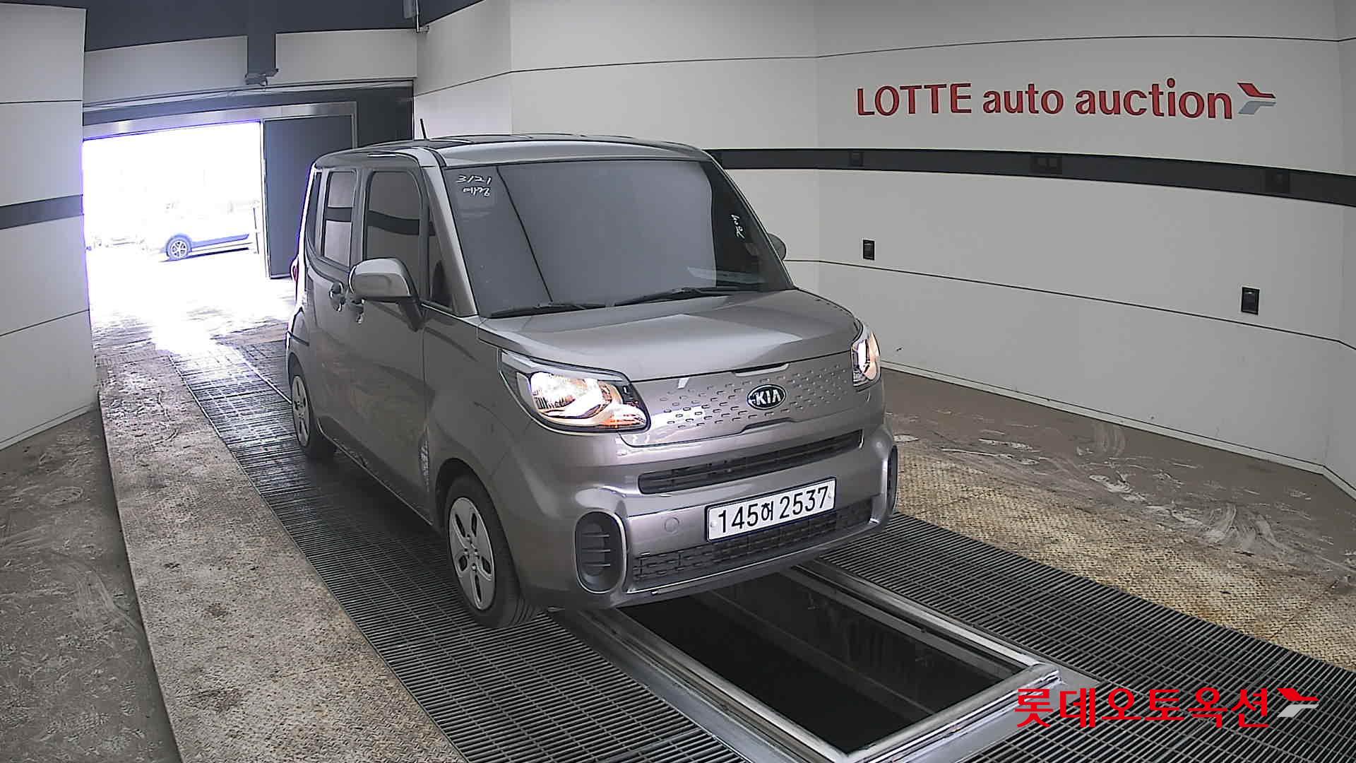 Kia Ray - 24