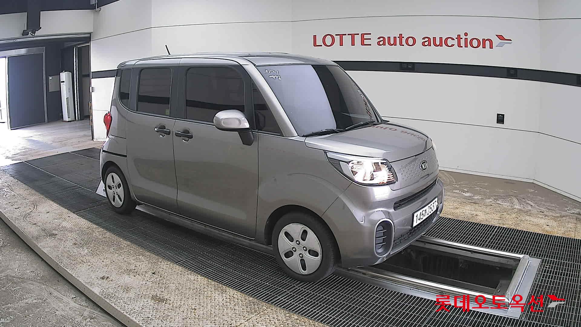 Kia Ray - 23