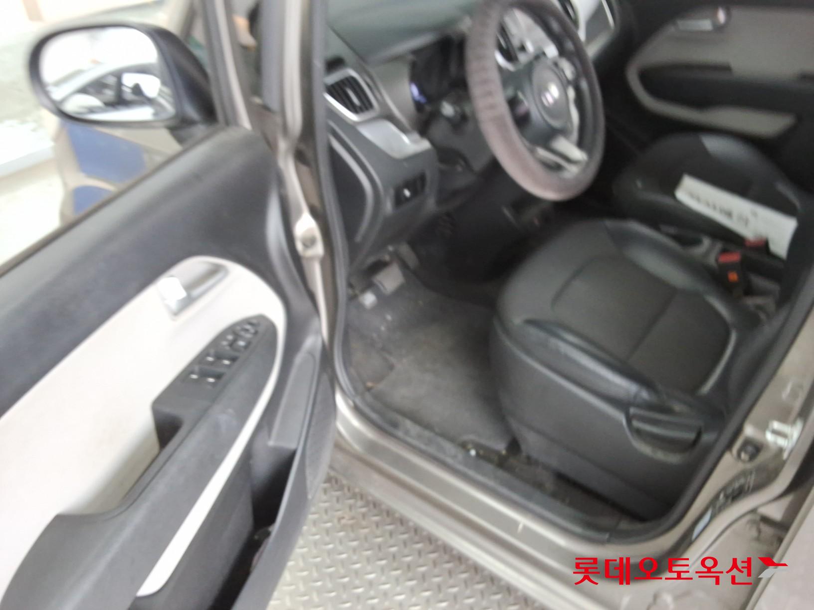 Kia Ray - 36