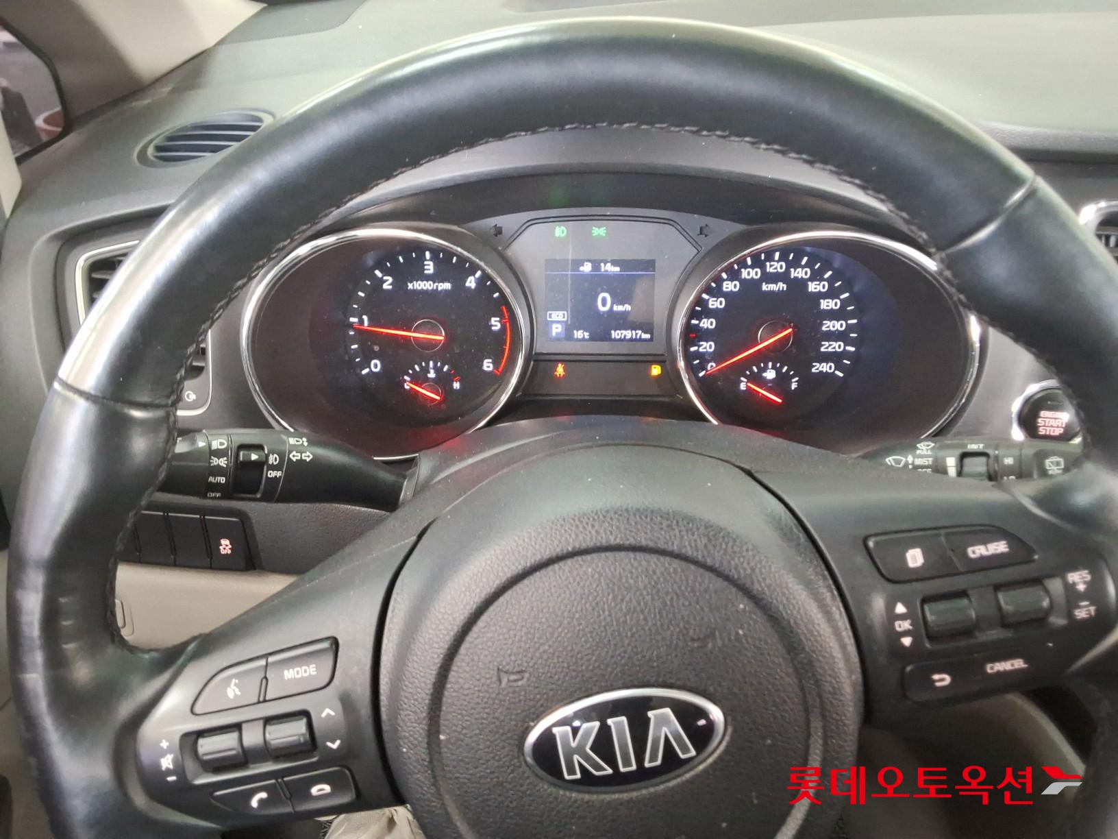 Kia Carnival id 3803752 из Кореи 29