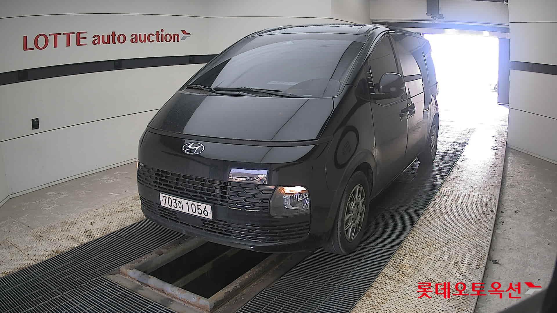 Hyundai Staria 2022 Abyss Black Pearl из Кореи