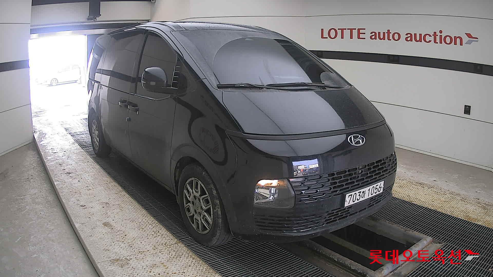 Hyundai Staria 2022 Abyss Black Pearl из Кореи, фото 2