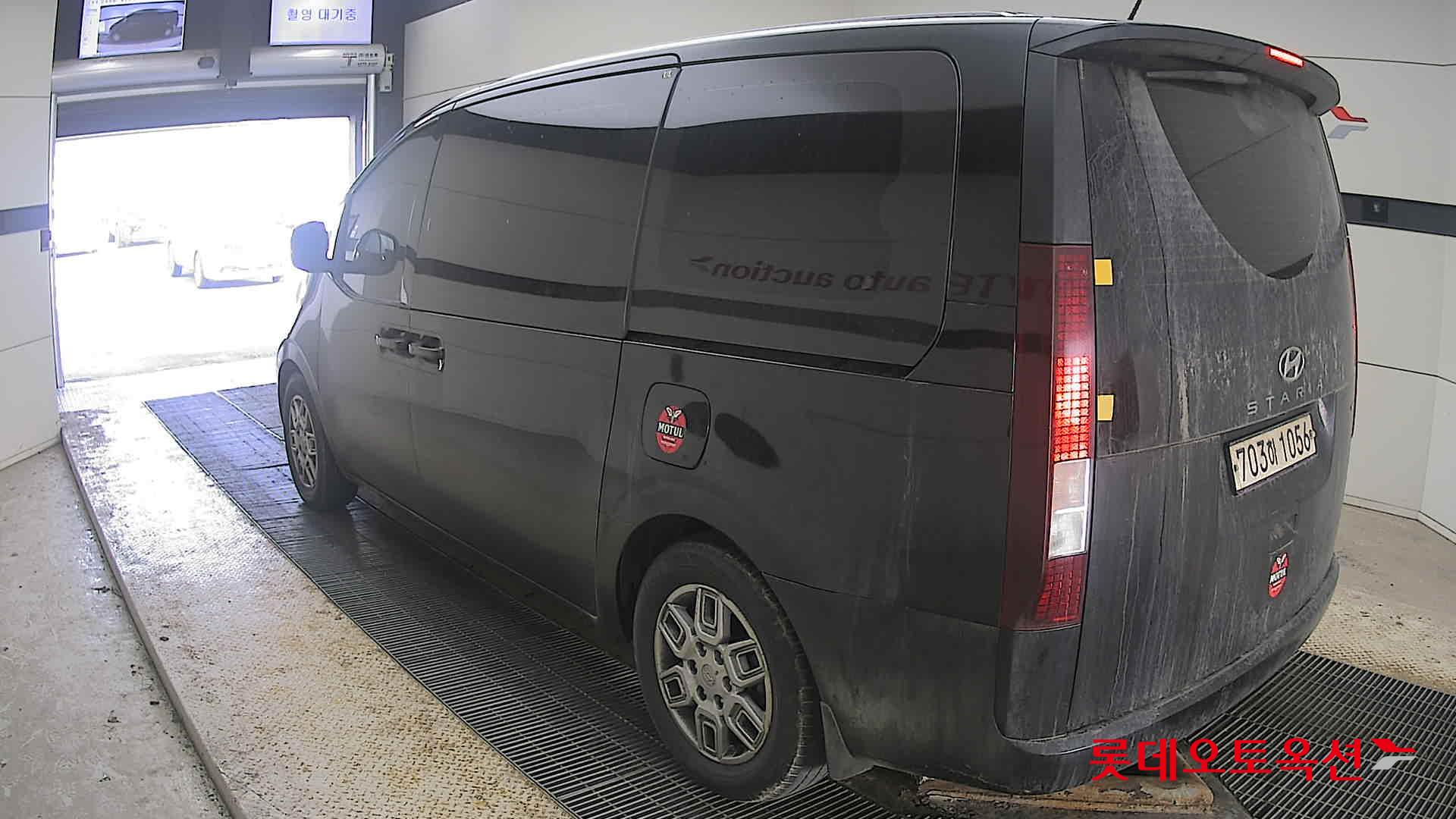 Hyundai Staria 2022 Abyss Black Pearl из Кореи, фото 6